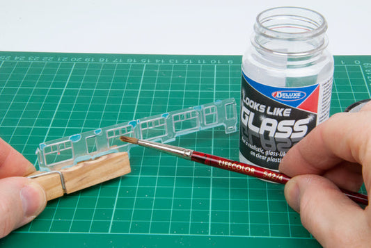 Deluxe Materials Looks Like Glass